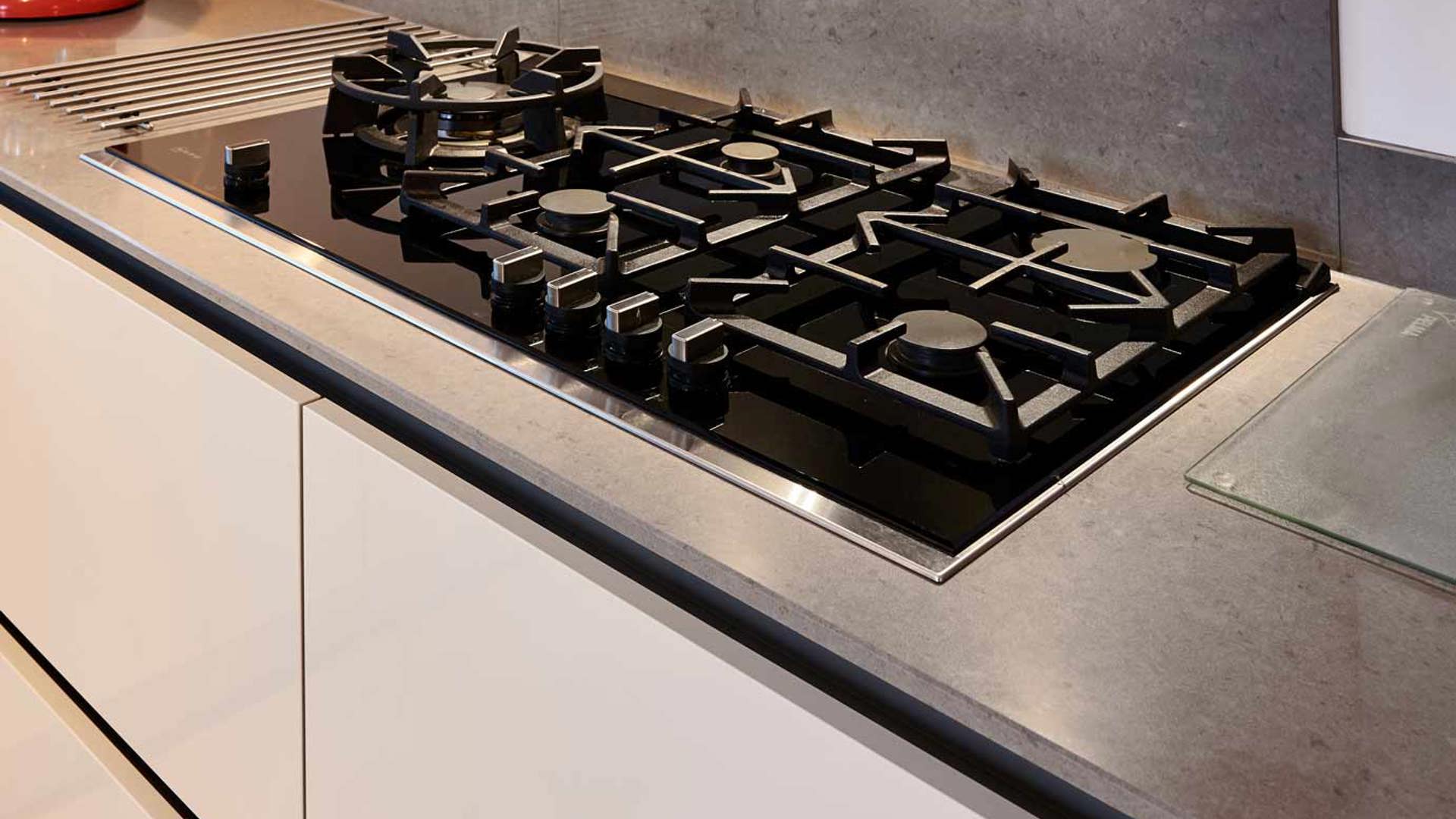 Moderne keuken, gaskookplaat met wokbrander
