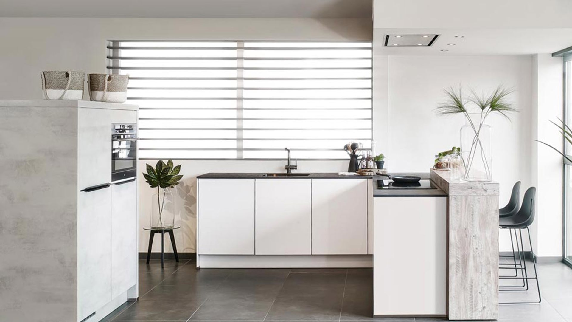 Half open keuken met bargedeelte