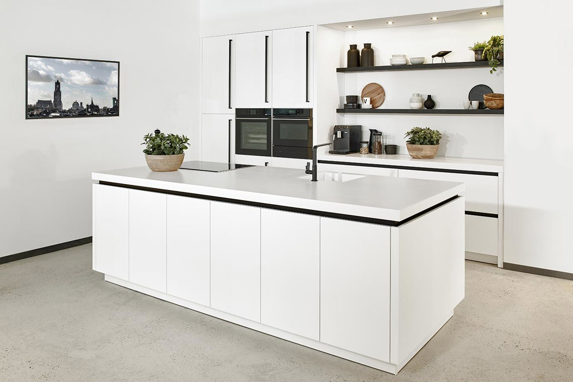 gebonden Onleesbaar rommel Witte keuken met grijs blad. Lees blog met vele voorbeelden!