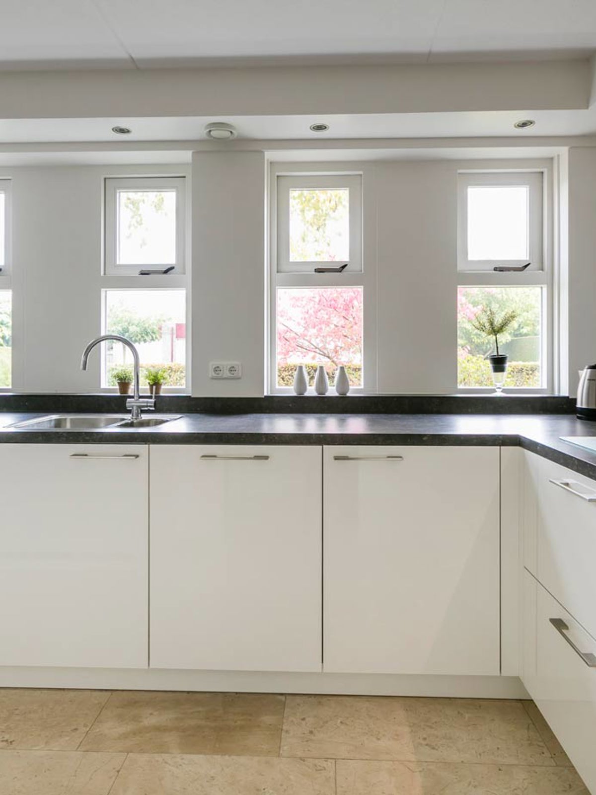 Deze keuken is mooi door zijn functionaliteit De heer Winckelmolen en mevrouw Dijkhuizen uit Dronten